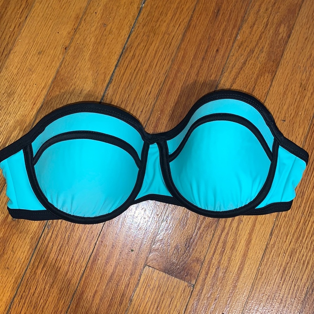 Mint strapless bikini top